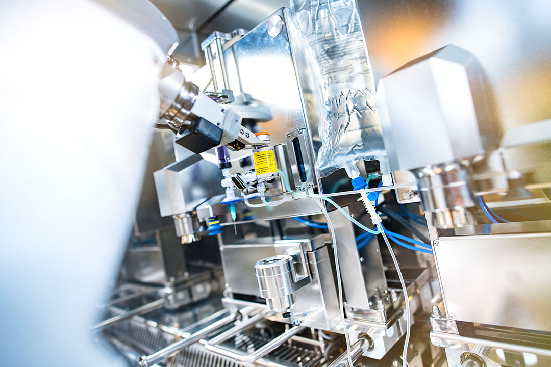 Single vial being filled in the GMP-compliant automated production of radioactive medicinal products at ROTOP Radiopharmacy